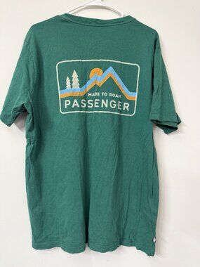 Passenger Made To Roam Men's Medium Green Short‎ Sleeve Outdoor Hiking Tee Shirt